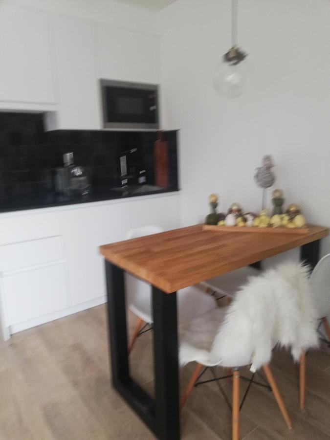 Apartment Cremebol